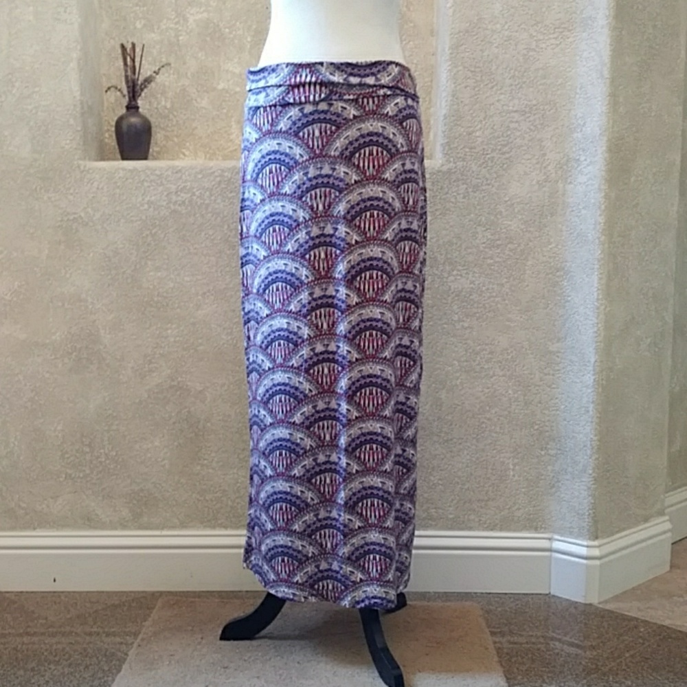 Abstract Print Jersey Maxi Skirt Sz L NWT